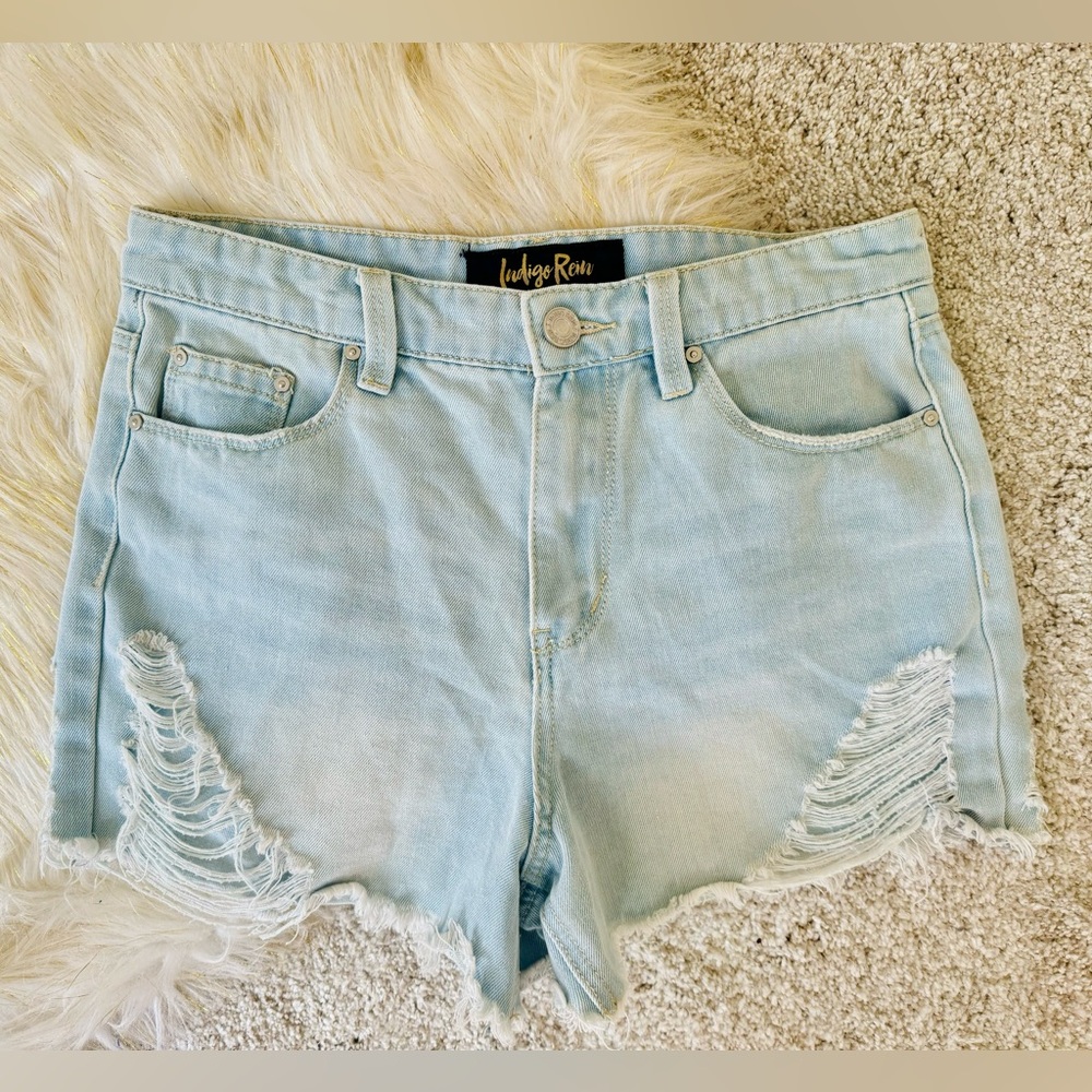 Indigo Rein Light Wash Denim Distressed Jean Shorts Size 9/28